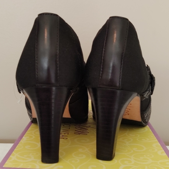 Bright Roman Booties - Picture 6 of 6